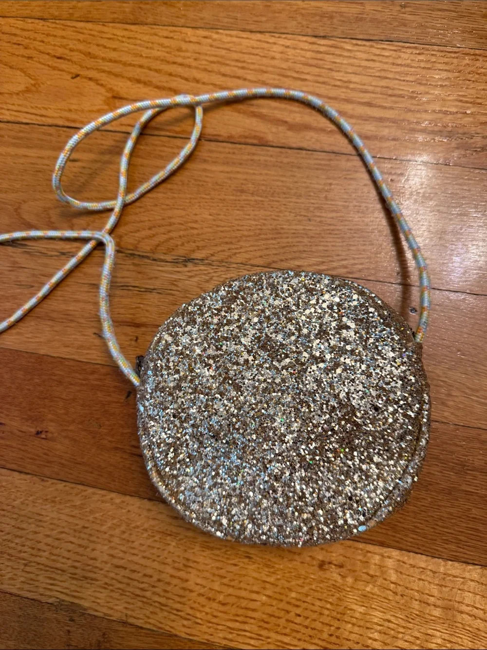 Glitter Crewcuts Heart-Eyes Emoji Crossbody Bag for Kids - Gold and Red